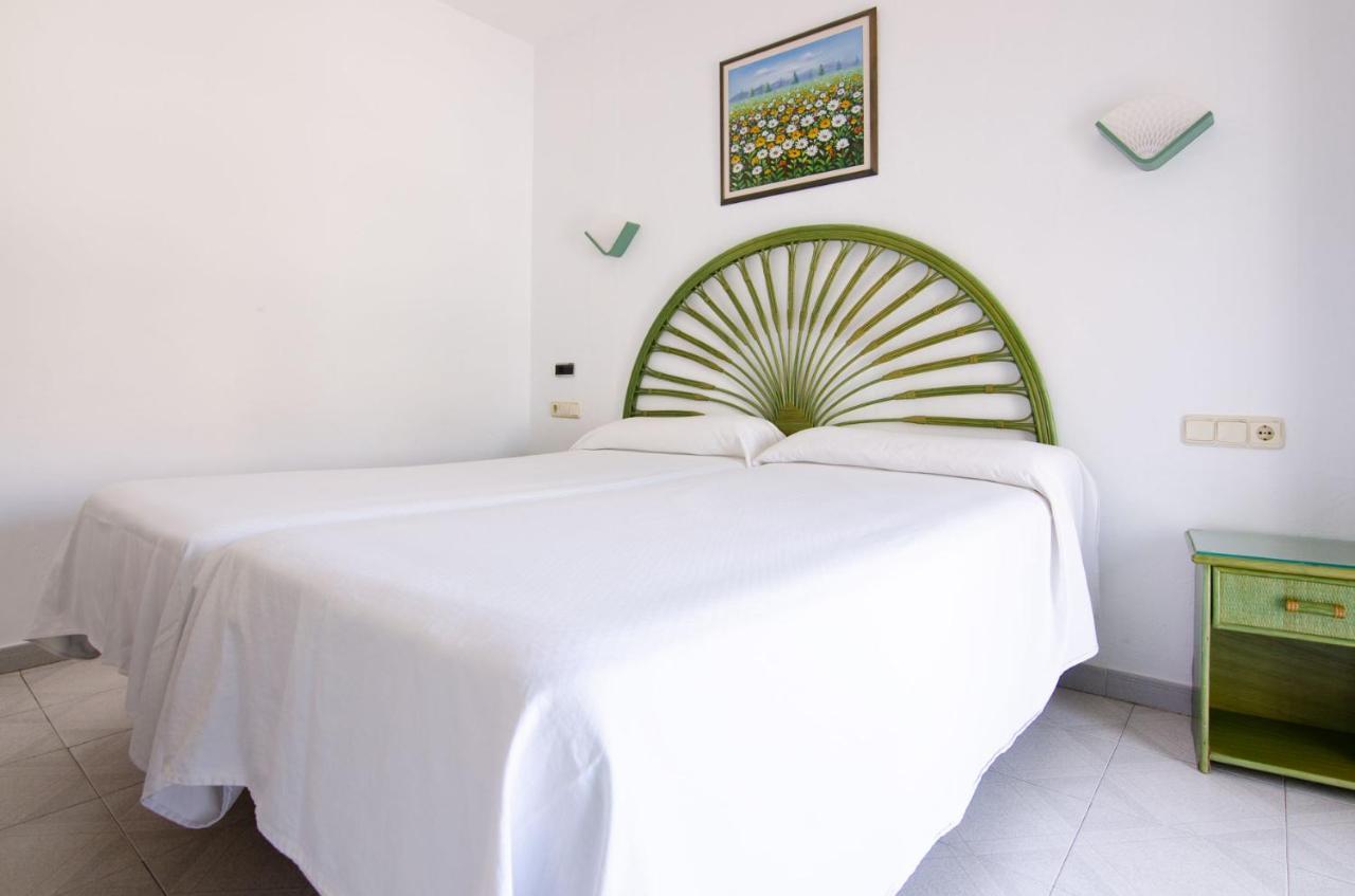 Hostal Manolo Garrucha Zewnętrze zdjęcie