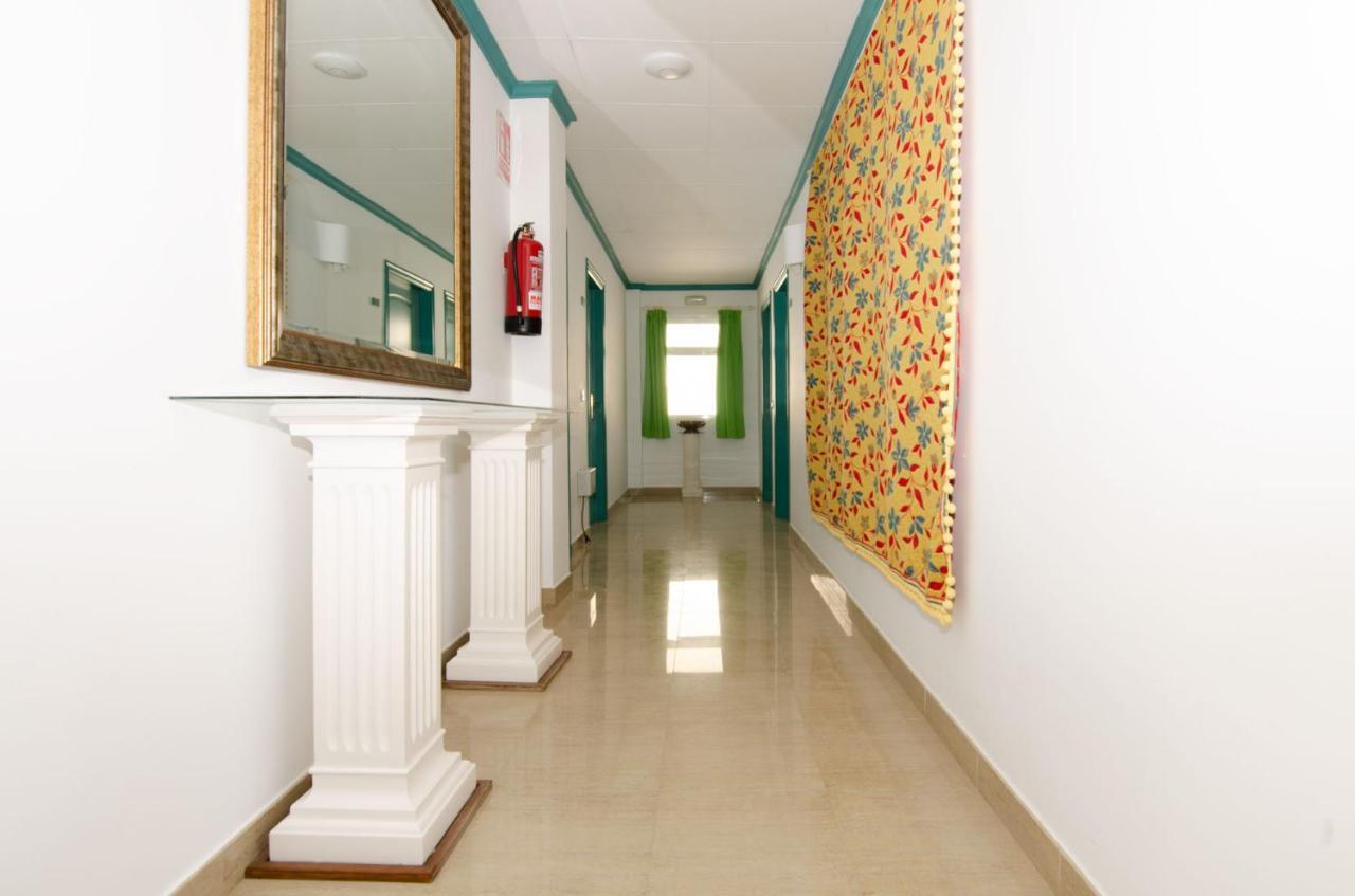 Hostal Manolo Garrucha Zewnętrze zdjęcie