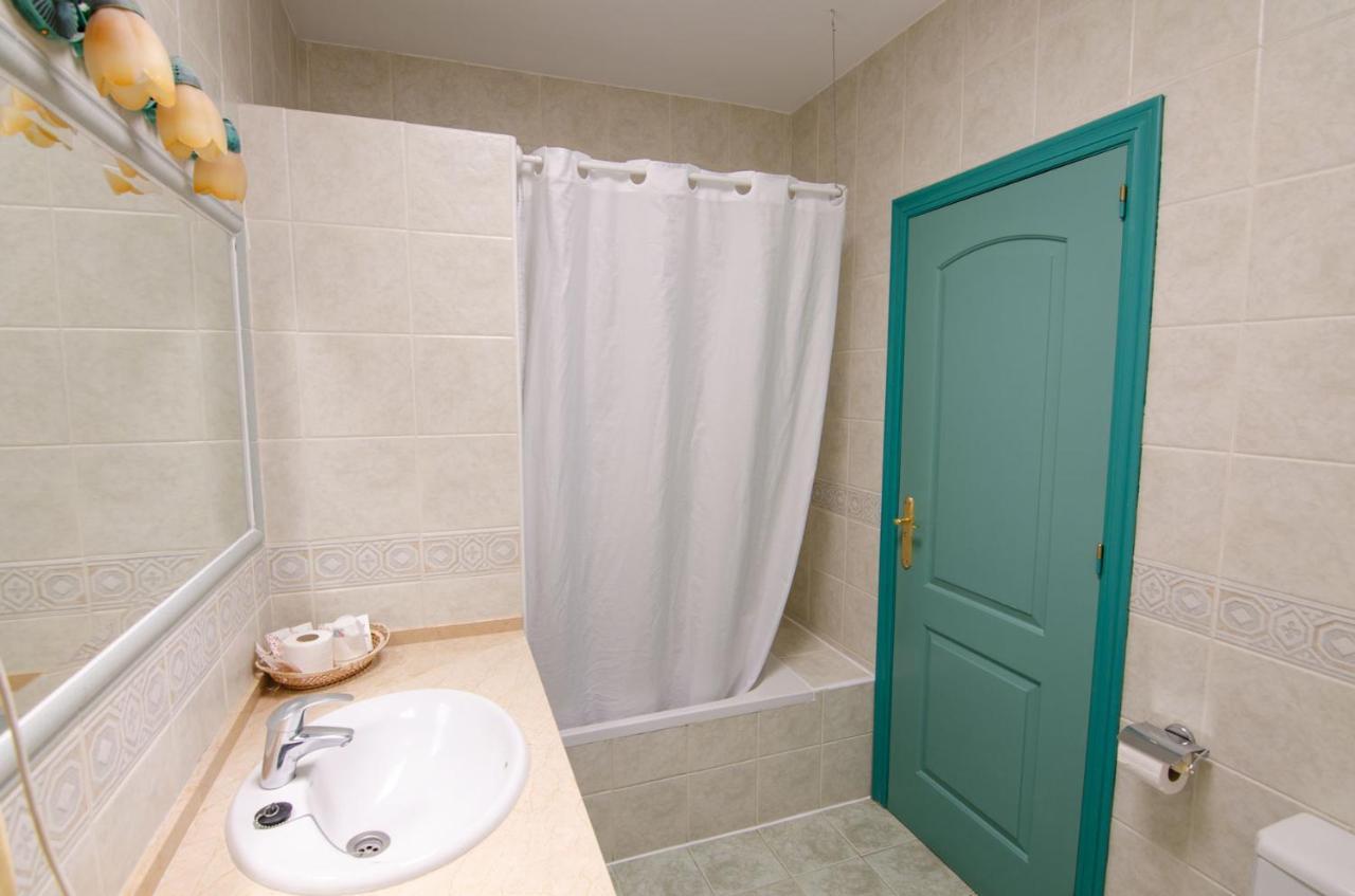 Hostal Manolo Garrucha Zewnętrze zdjęcie