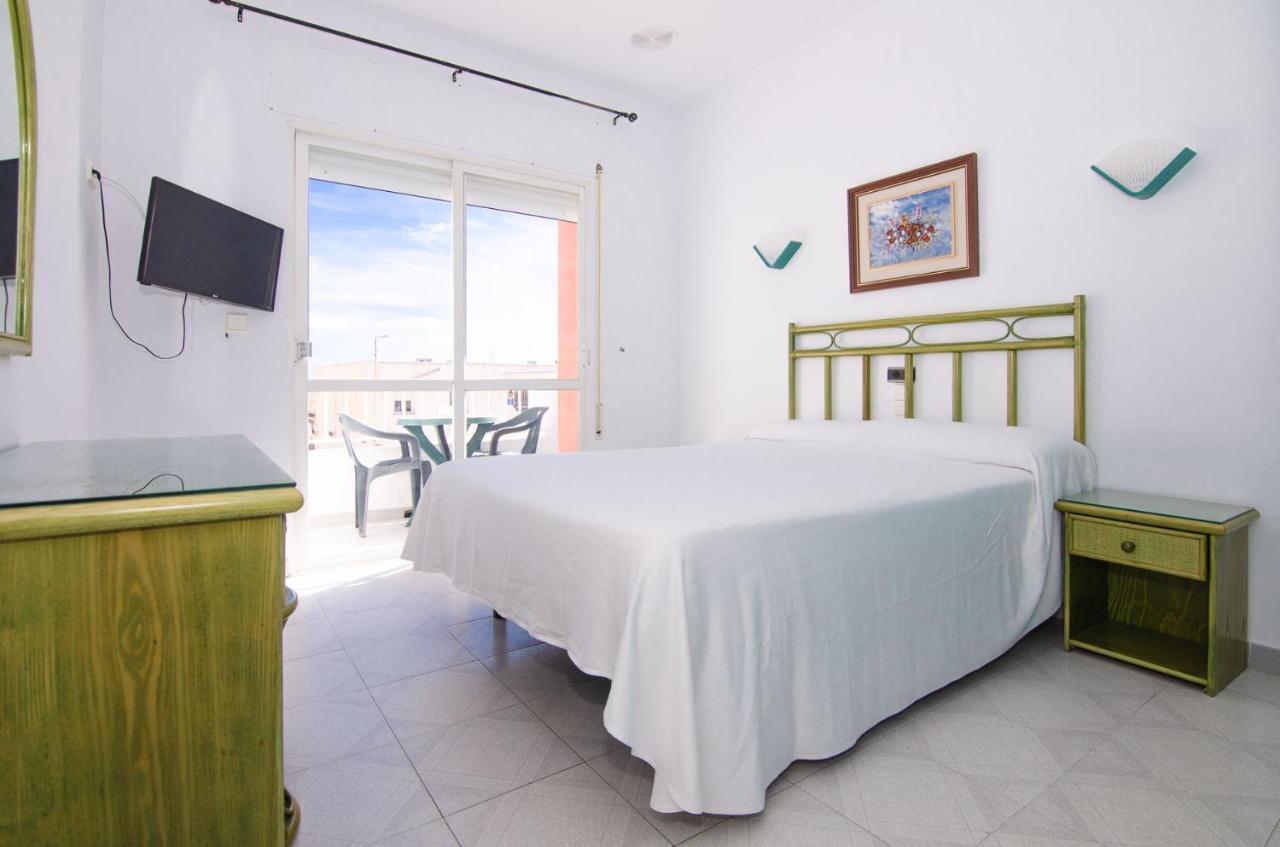 Hostal Manolo Garrucha Zewnętrze zdjęcie