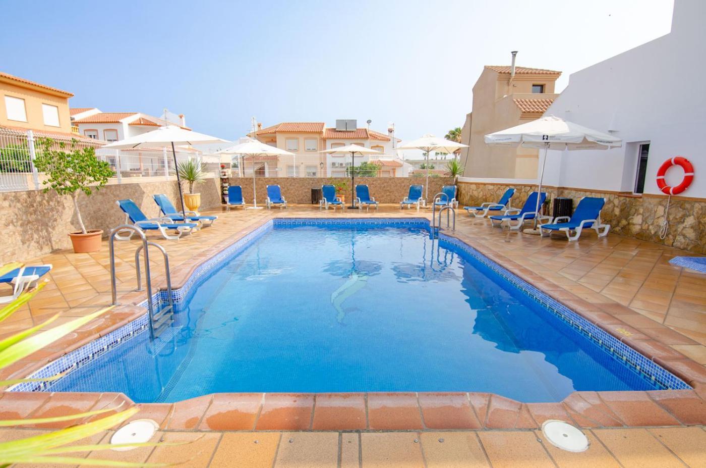Hostal Manolo Garrucha Zewnętrze zdjęcie