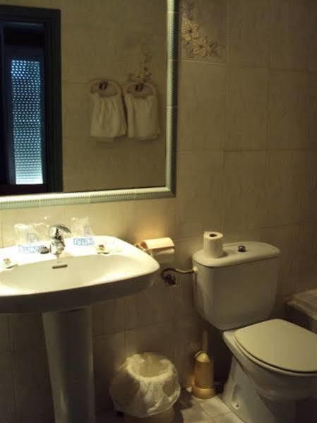Hostal Manolo Garrucha Zewnętrze zdjęcie