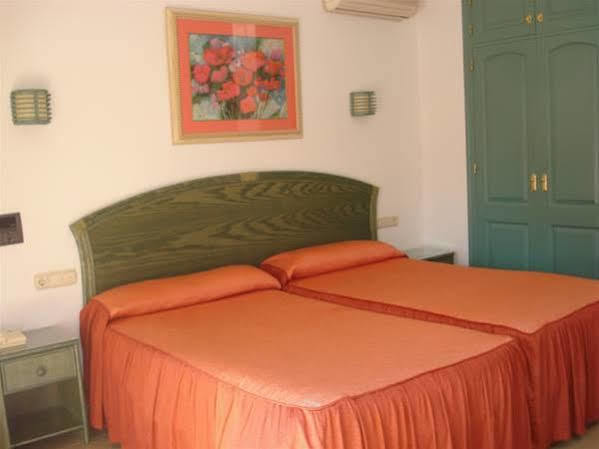 Hostal Manolo Garrucha Zewnętrze zdjęcie