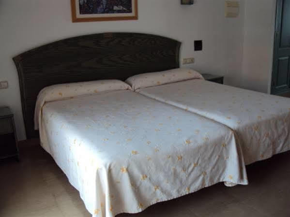 Hostal Manolo Garrucha Zewnętrze zdjęcie