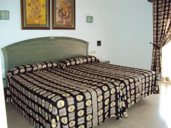 Hostal Manolo Garrucha Zewnętrze zdjęcie